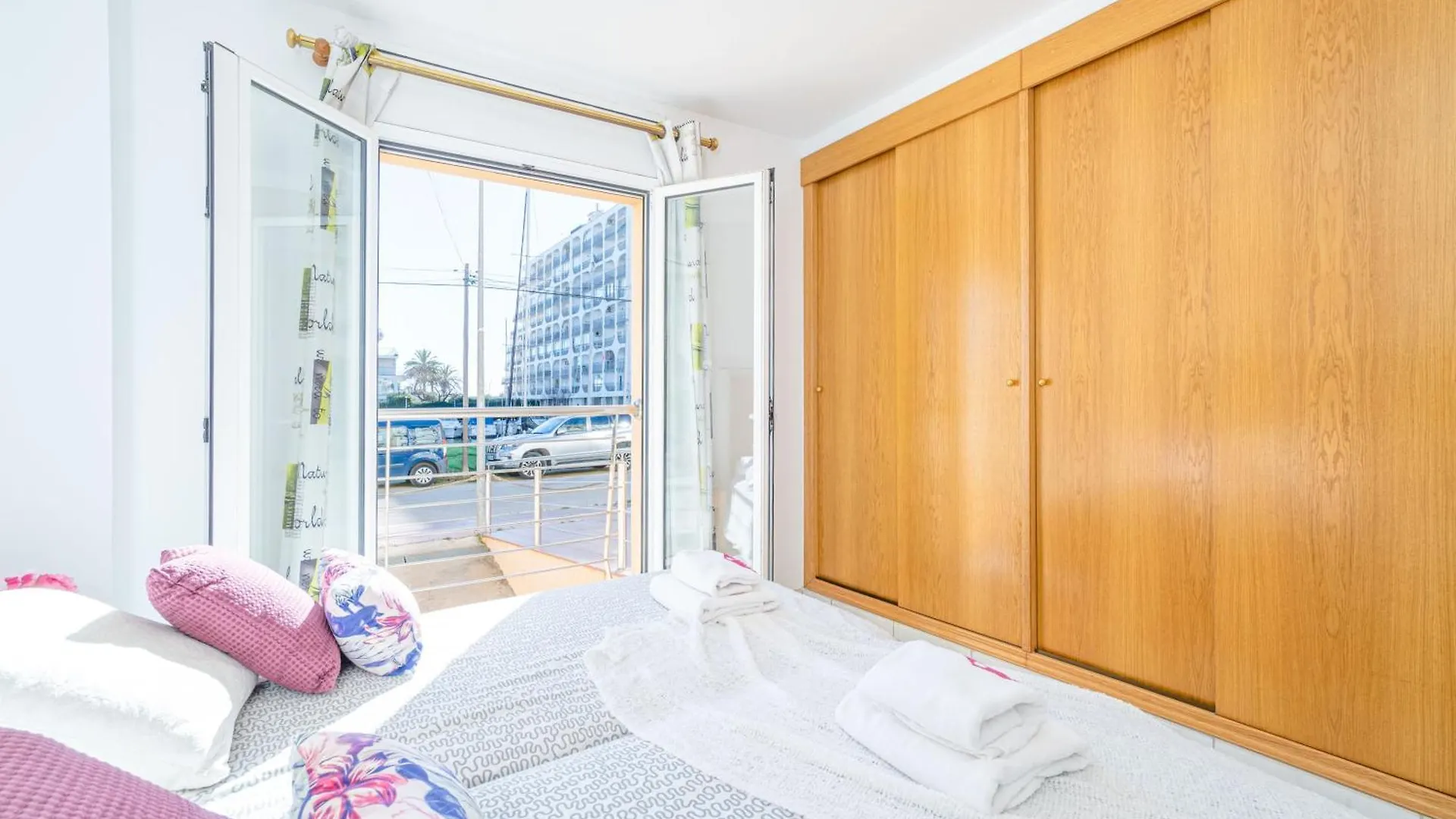 Apart-Rent Apartment Port Salins 0155 Empuriabrava 0*,  Spain